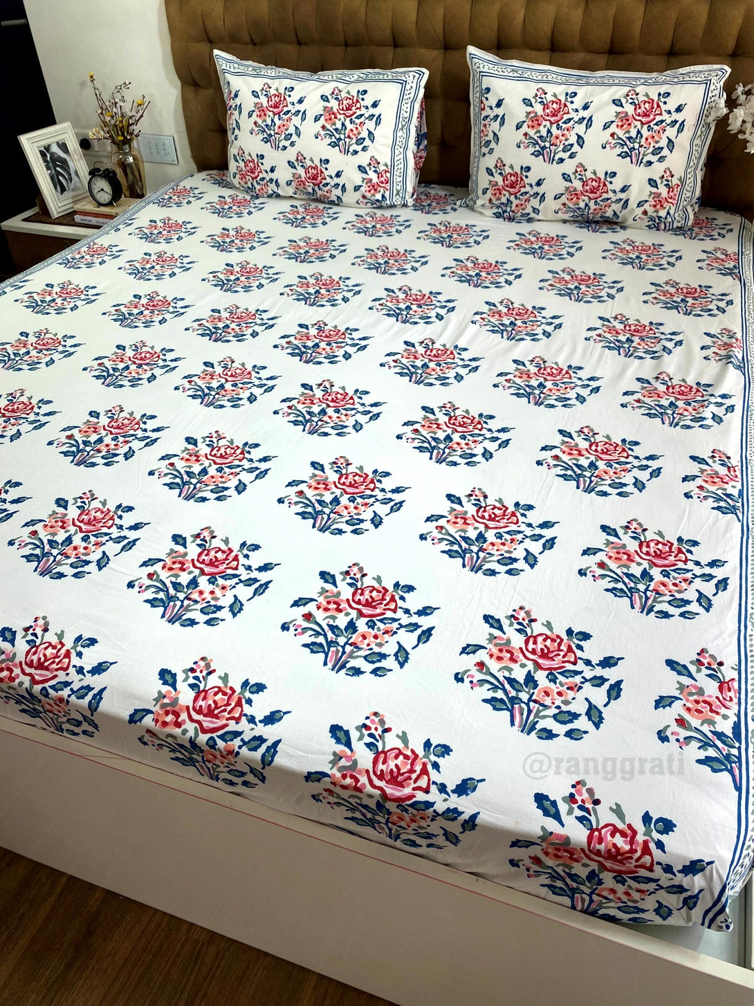 Red Rose Blue Border Cotton King Size Hand Block Elastic Fitted Bedsheet