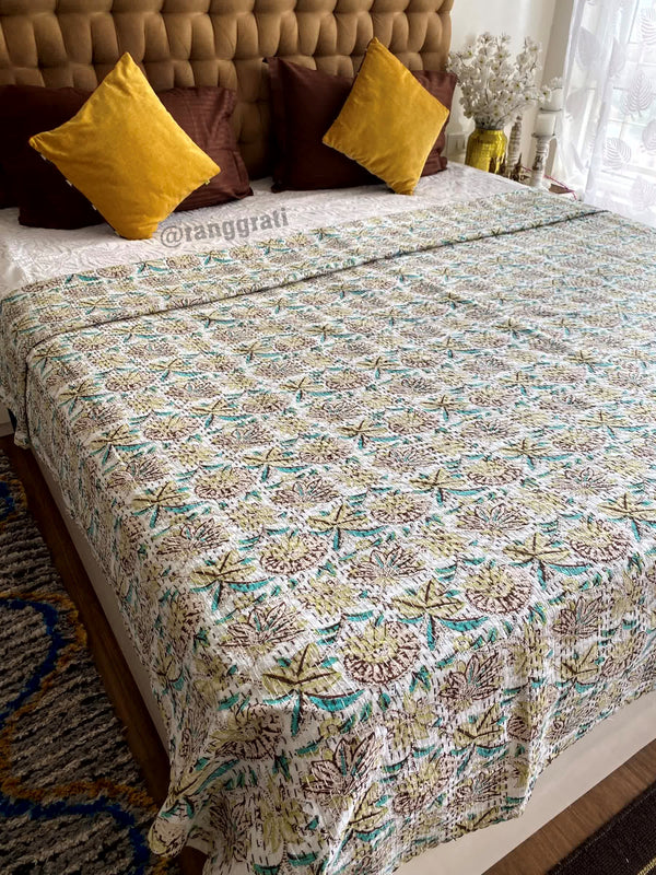 King Size Beige Floral Kantha Bedcover For Double Bed 