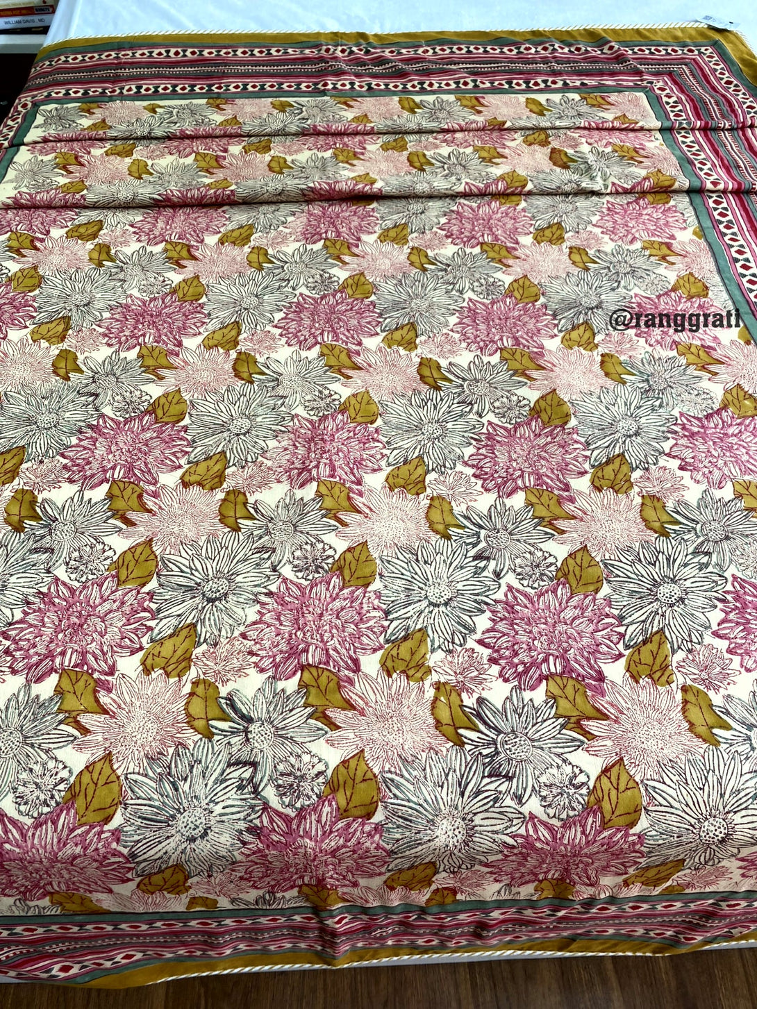 Beige Floral Dohar In Mulmul Cotton Reversible For Single Bed 