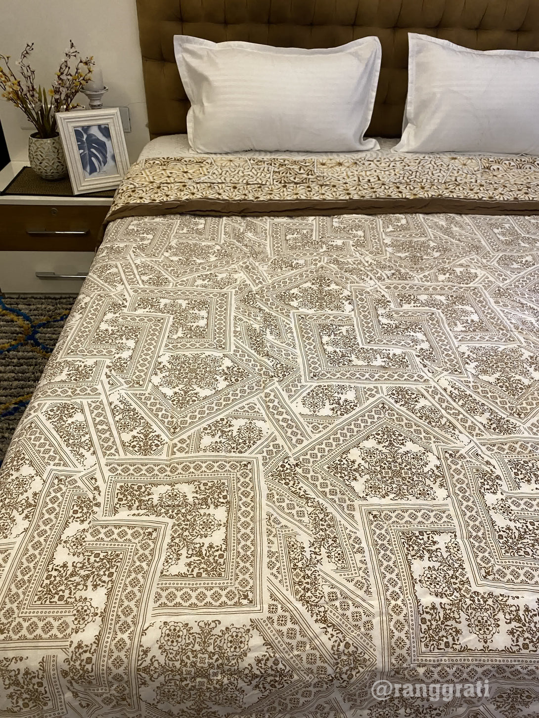 Beige Geometric Double King Razai / Quilt Cotton Hand Block Jaipuri Reversible