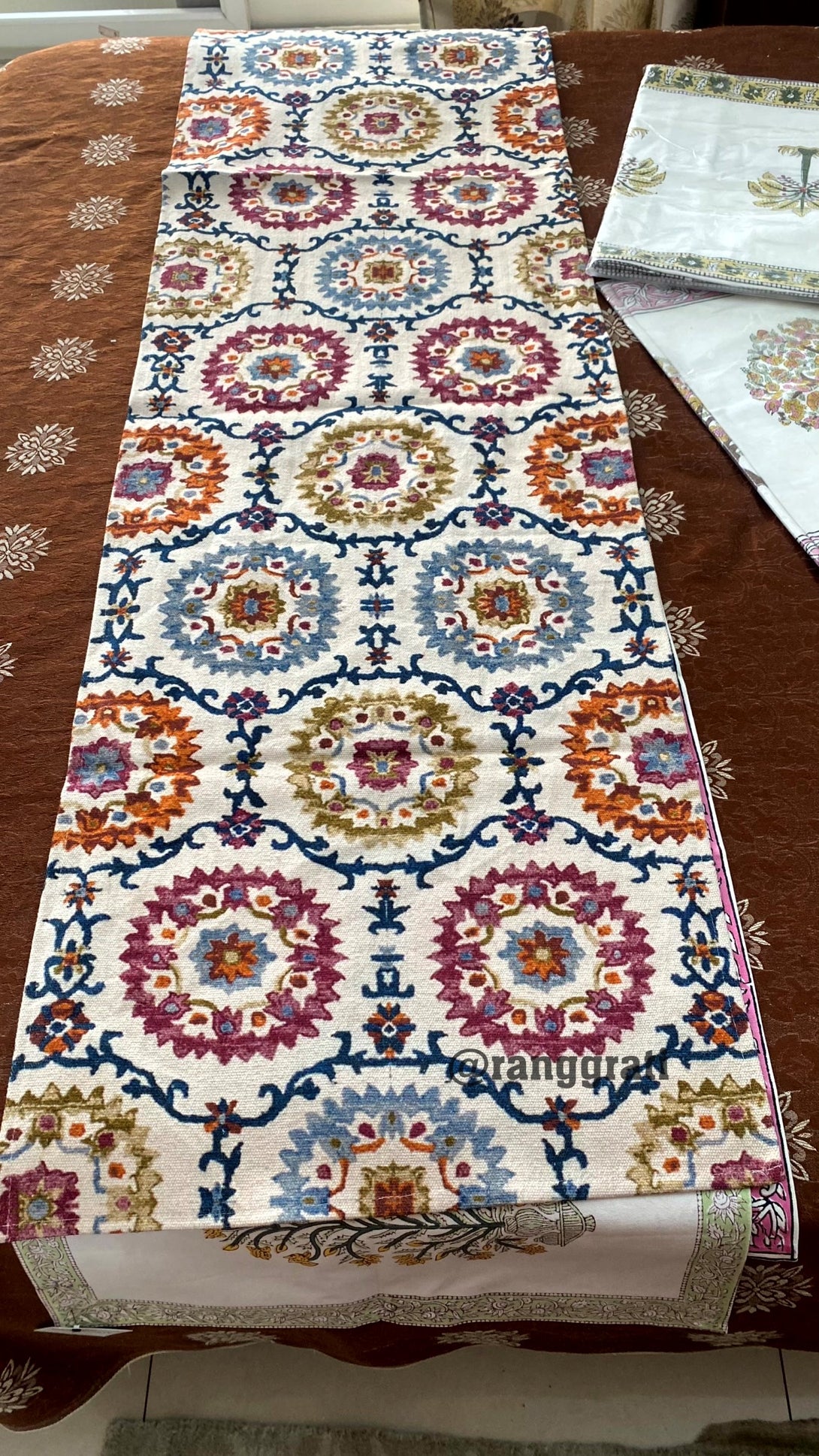Decorative table runner with colorful geometric pattern 6 seater