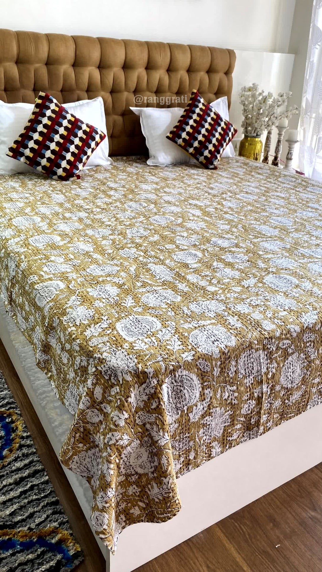Beige White Floral Kantha Bedcover For Double Bed King Size - Bedcover