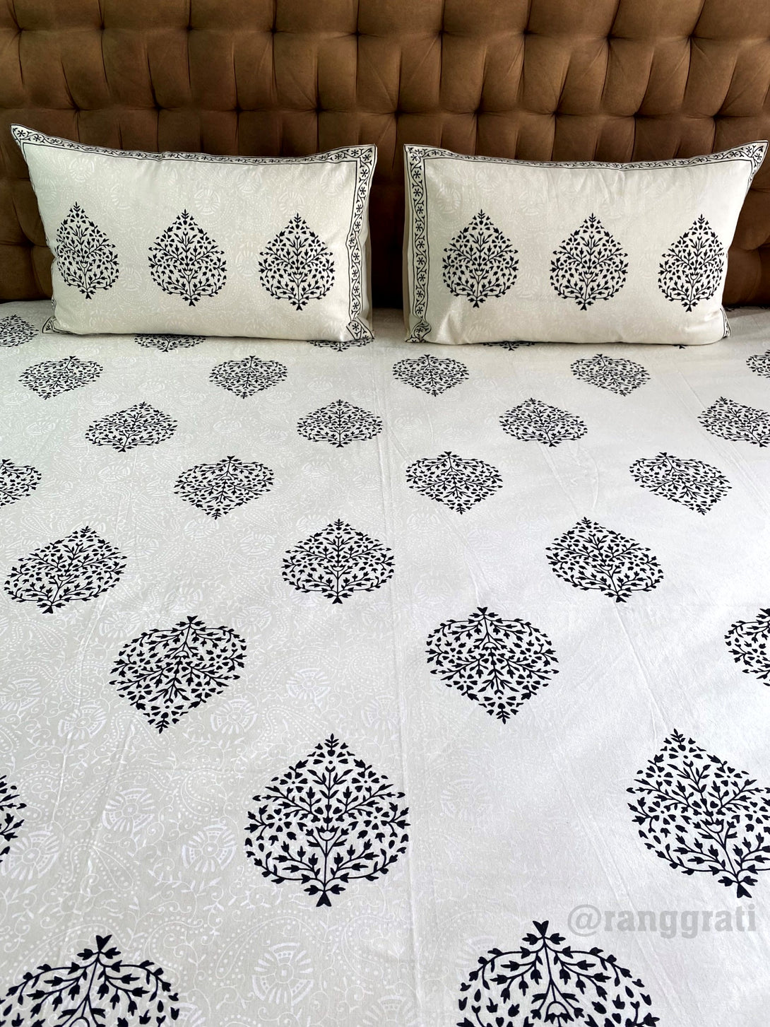 Black Paan Leaf Jaipuri Cotton Bedsheet For Double Bed King Size