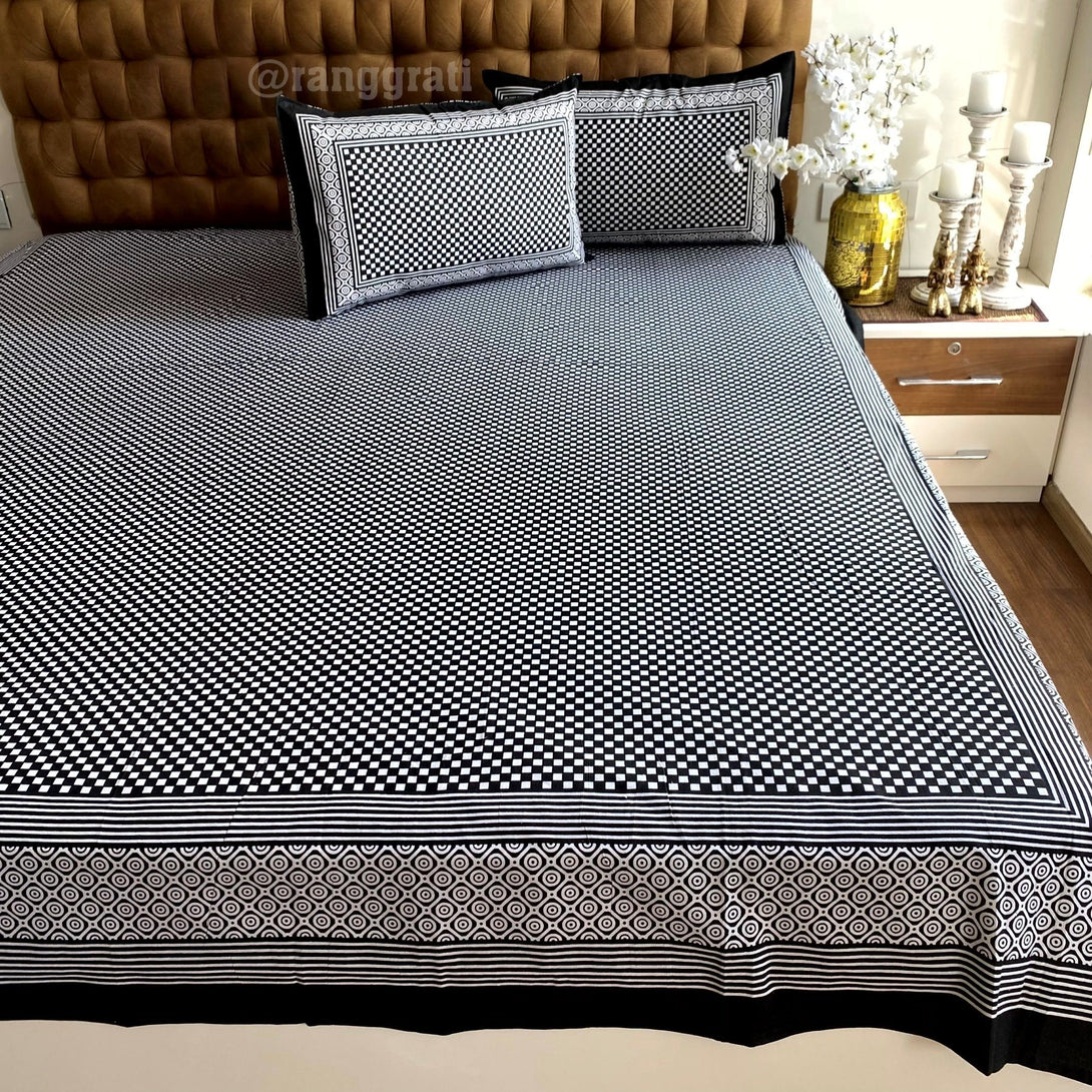 Black & White Checkered Cotton Bedsheet King Size For Double Bed - Bedsheet
