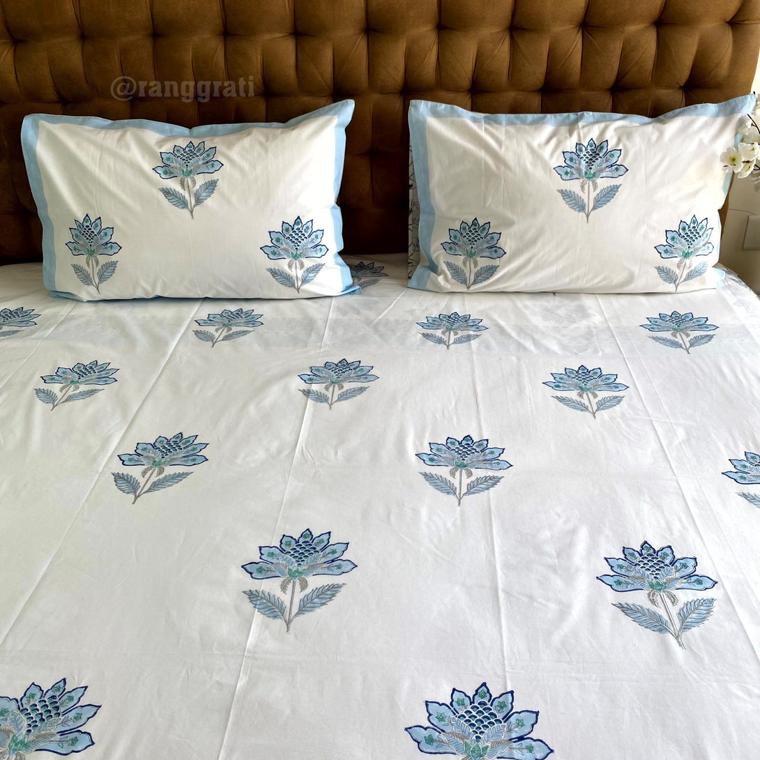 Blue Boota On White Base Size 250 TC Bedsheet Hand Block - Bedsheet