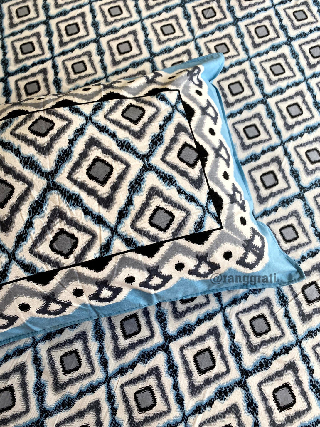 Queen Size Blue Diamond Boxes Jaipuri Cotton Bedsheet 
