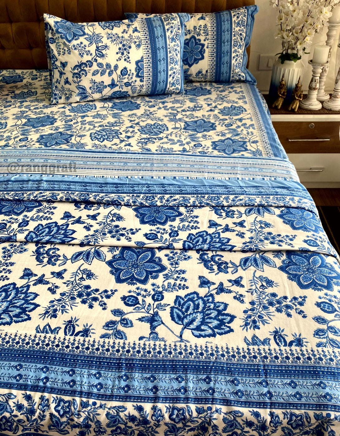 Blue Flax Floral Bedsheet With Dohar Bedding Set - Bedding Set