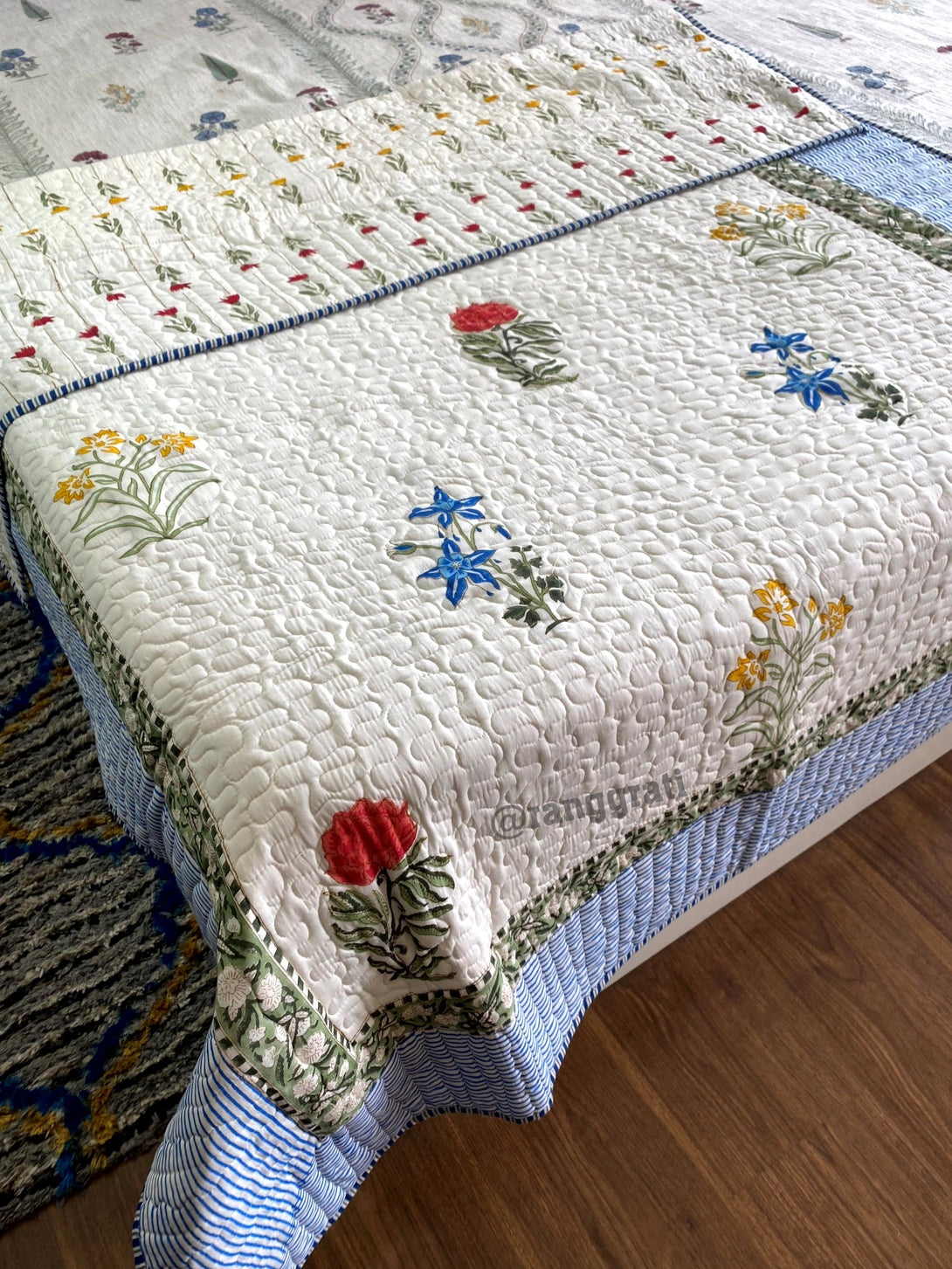 Blue Floral Cotton Jaipuri Quilted Bed Cover For Single Bed - Bedcover