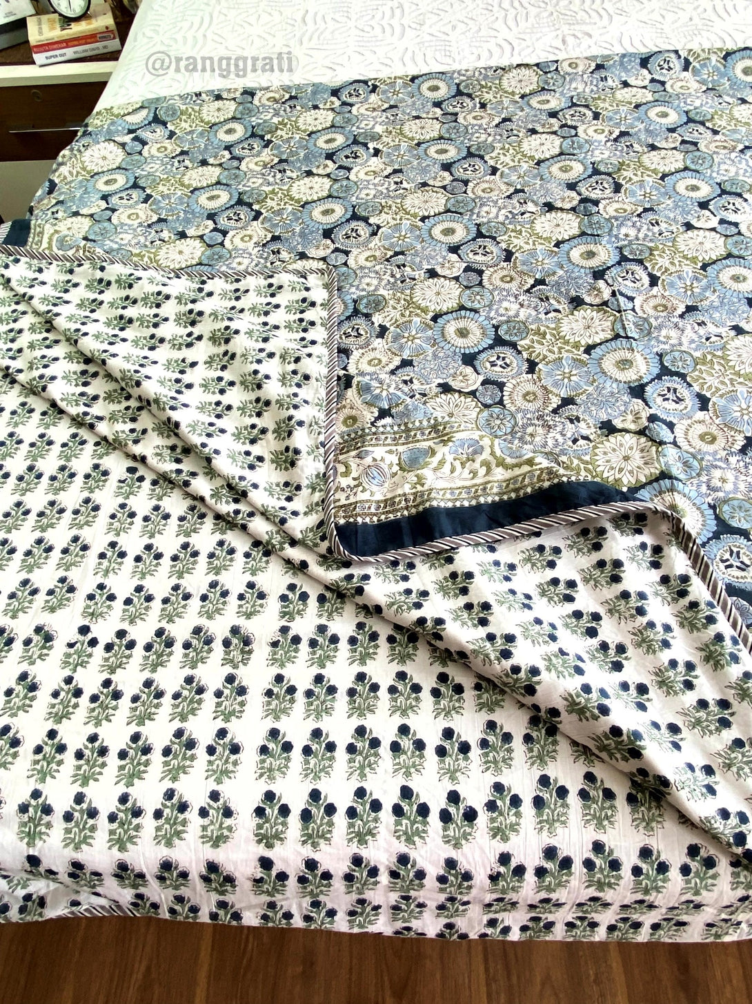 Blue Floral Dohar For Double Bed In Mulmul Cotton For Summer - Dohar