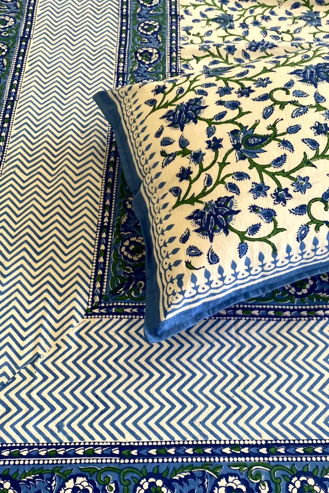 Blue Floral Jaal Hand Block Cotton Bedsheet King Size - Bedsheet