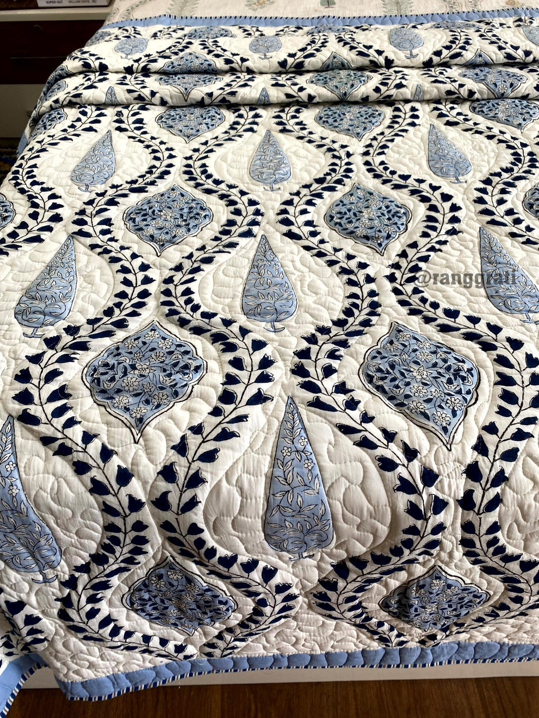 Blue Jaal Cotton Jaipuri Quilted Bed Cover For Single Bed - Bedcover