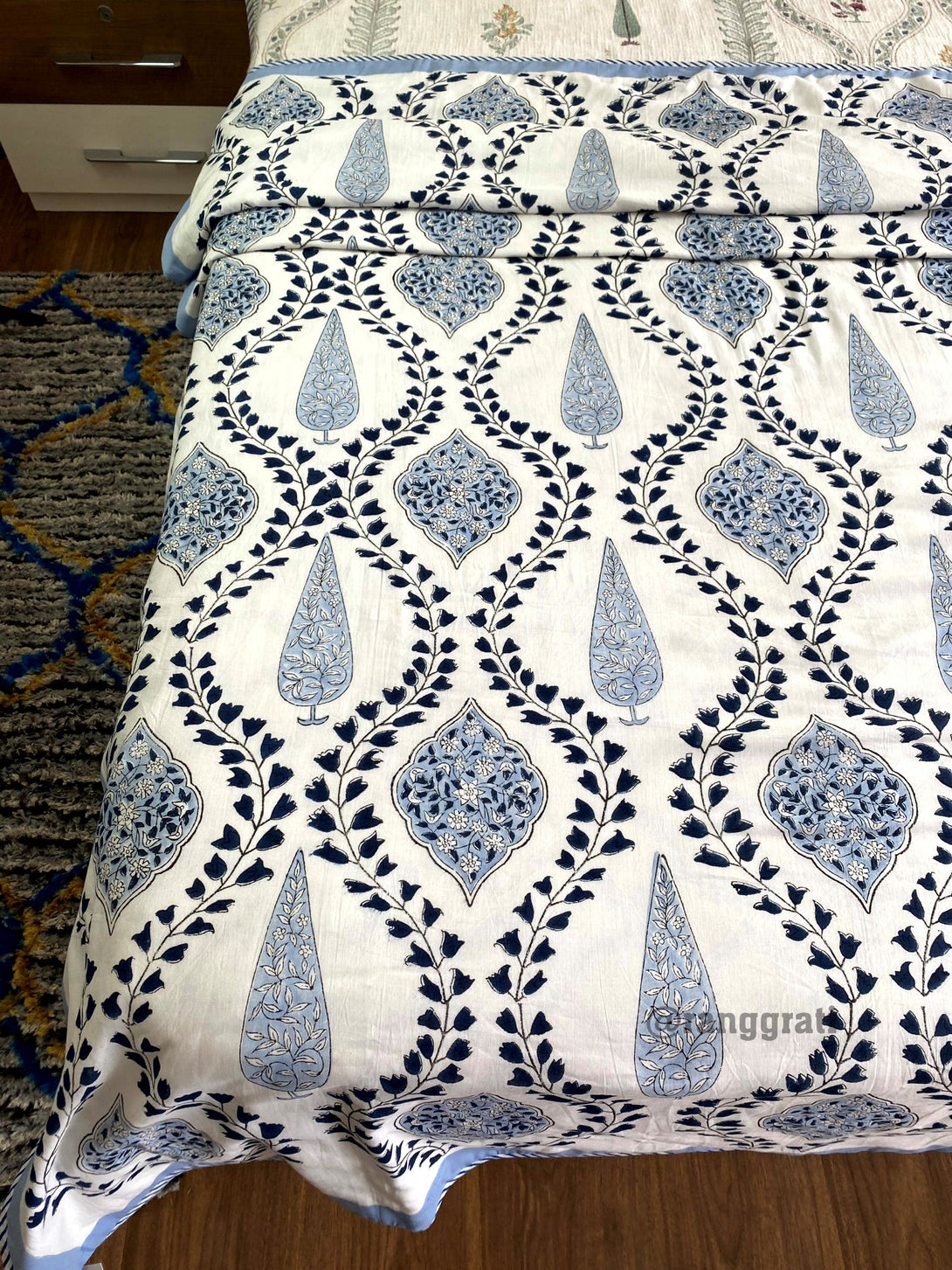 Blue Jaal Dohar For Single Bed In Mulmul Cotton Reversible - Dohar