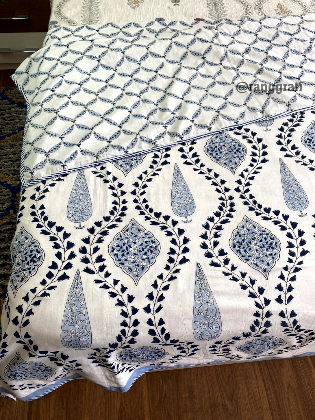 Blue Jaal Dohar For Single Bed In Mulmul Cotton Reversible - Dohar