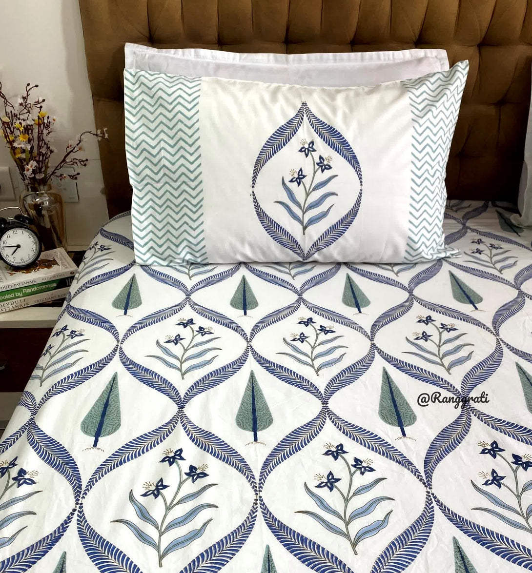 Blue Jaal Pine Cotton Elastic Fitted Bedsheet King Size Hand Block - Bedsheet
