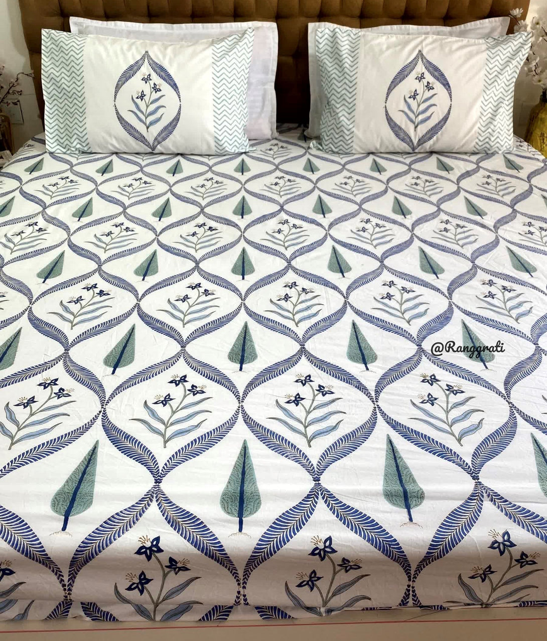 Blue Jaal Pine Cotton Elastic Fitted Bedsheet King Size Hand Block - Bedsheet