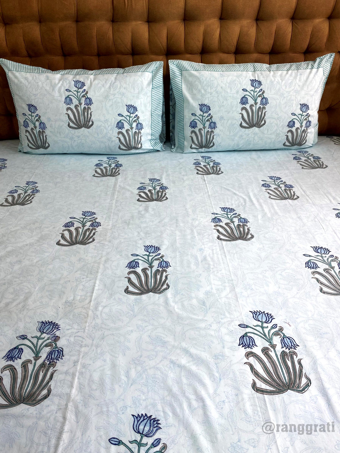 Super King Size Blue Lotus 250 TC Bedsheet Cotton Hand Block