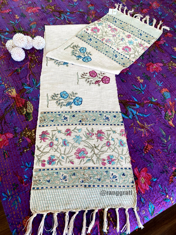 Blue Pansy Floral Jute Cotton Table Runner Hand Block Print For 6 Seater Dining Table