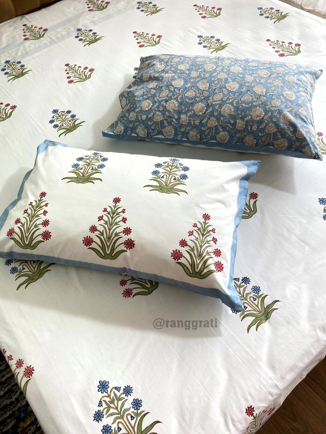 Pure Cotton Blue Peach Floral Super King Size 250 TC Bedsheet 