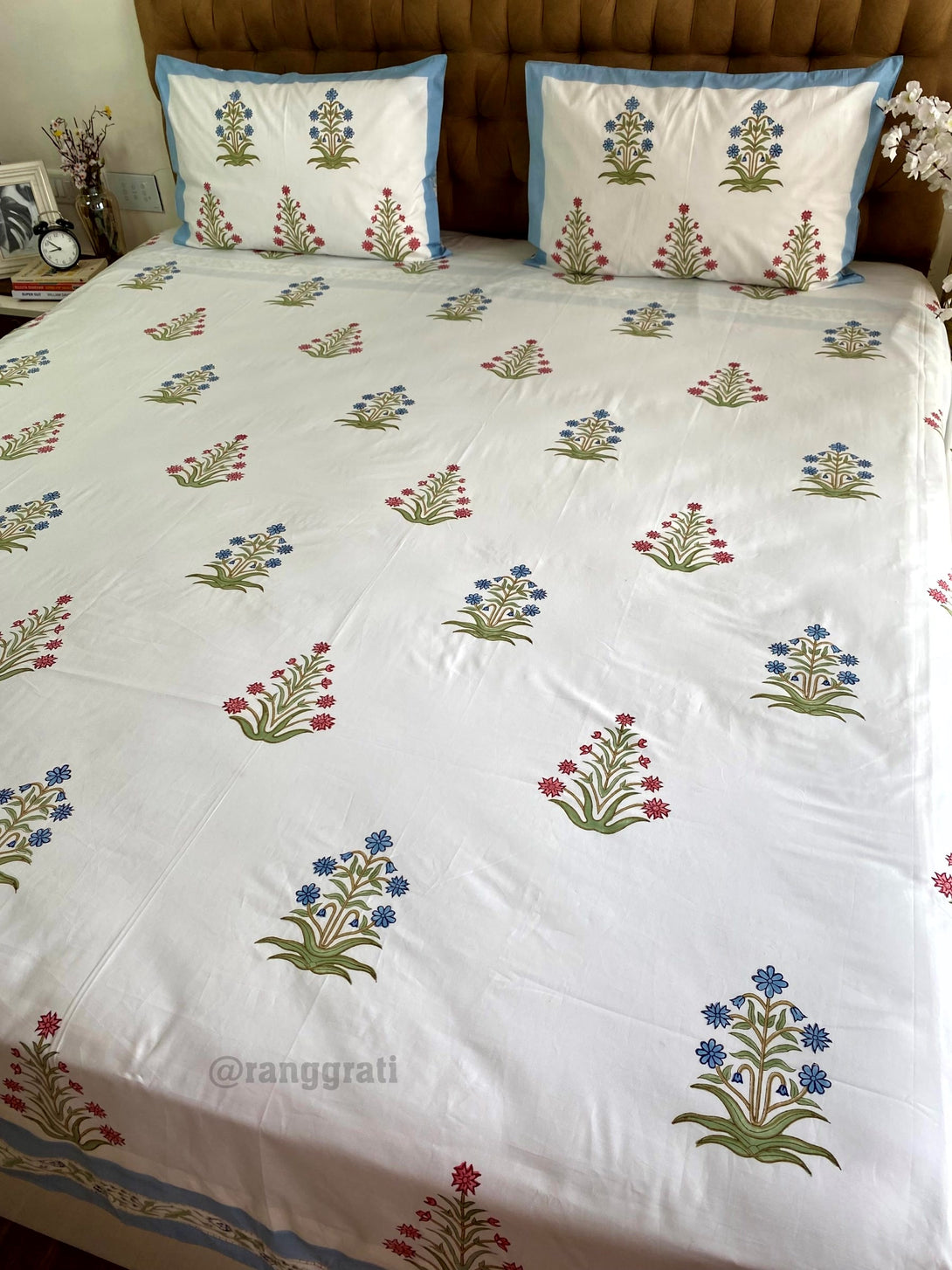 Blue Peach Floral Super King Size 250 TC Bedsheet 