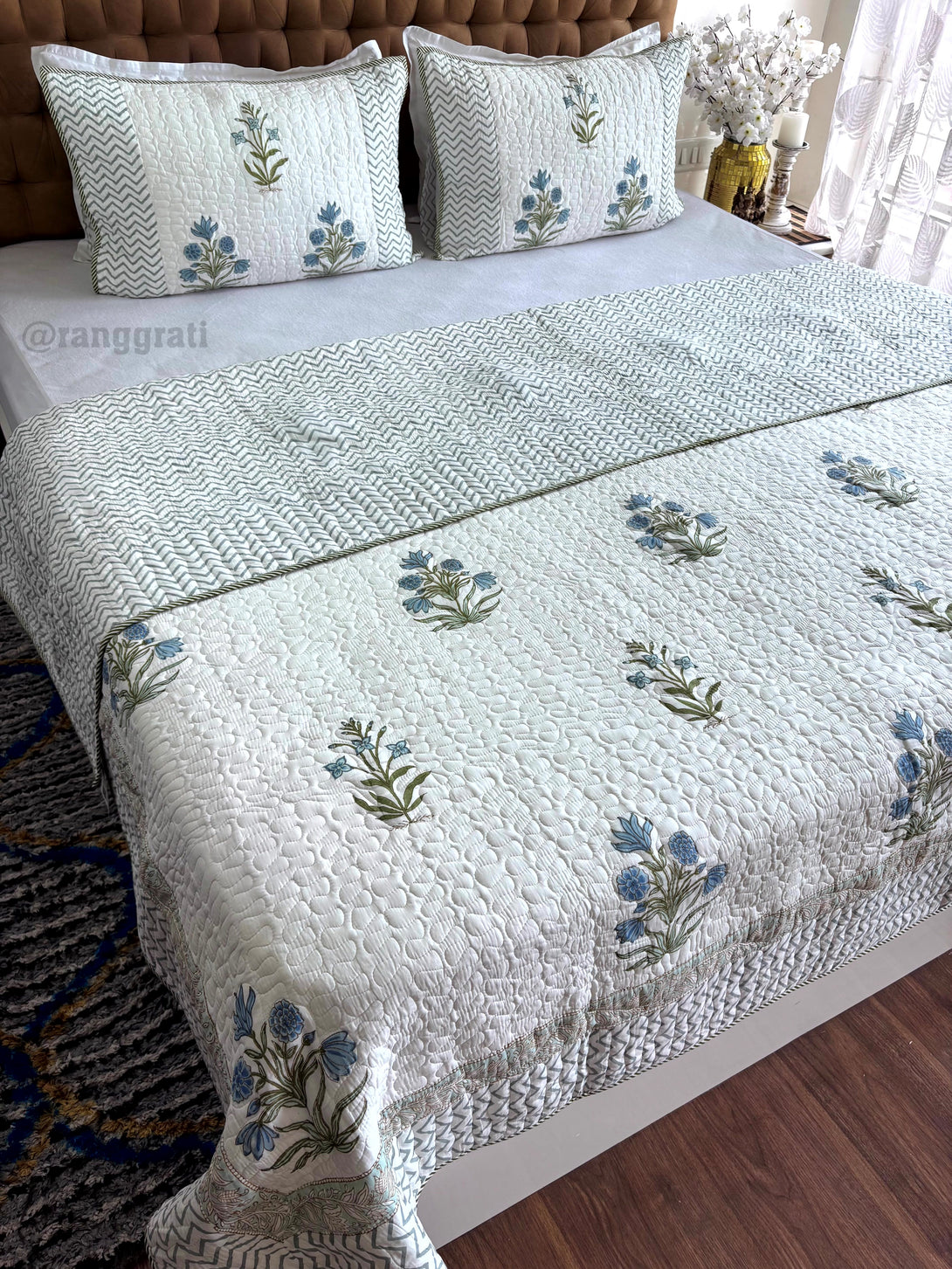 Blue Zinnia Floral Mulmul Voile Quilted Bedcover King Size Reversible