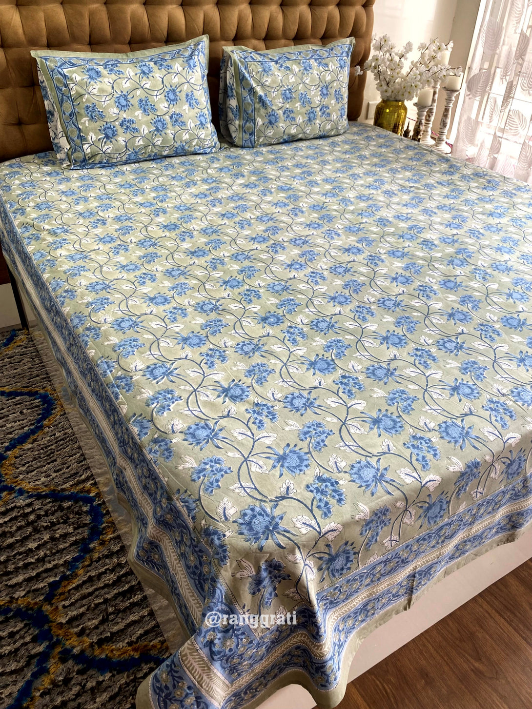 Dark Sea Green-Blue Jaal Floral Cotton King Size Bedsheet
