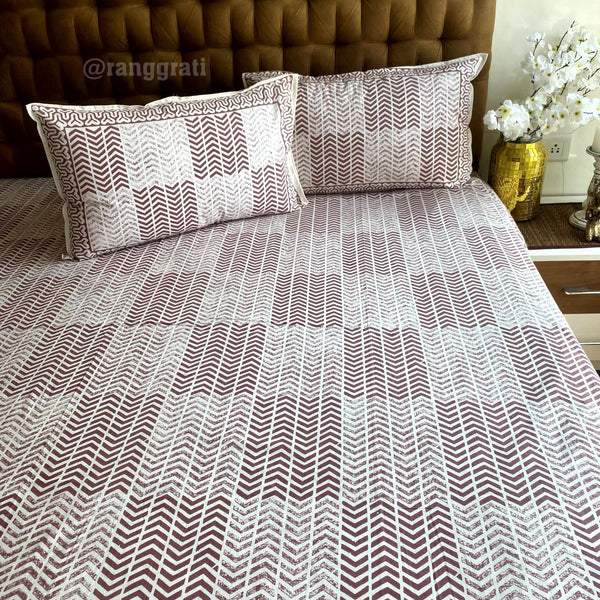 Dusty Rose Geometric Jaipuri Cotton Bedsheet King Size For Double Bed - Bedsheet