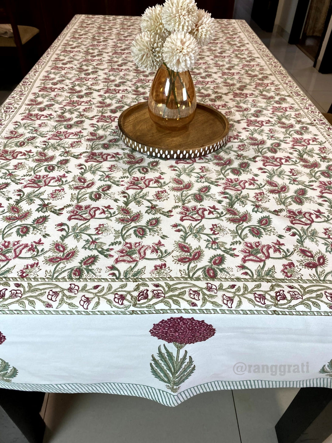 Fuchsia Pink Allium Floral Table Cover 8 Seater 