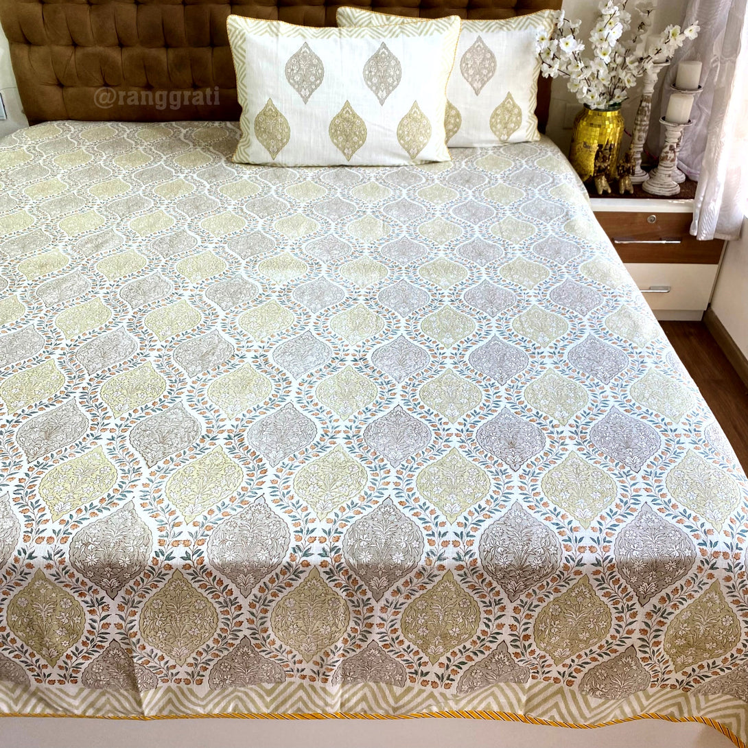 Slub Cotton Green And Grey Ogee Patterned Bedcover King Size