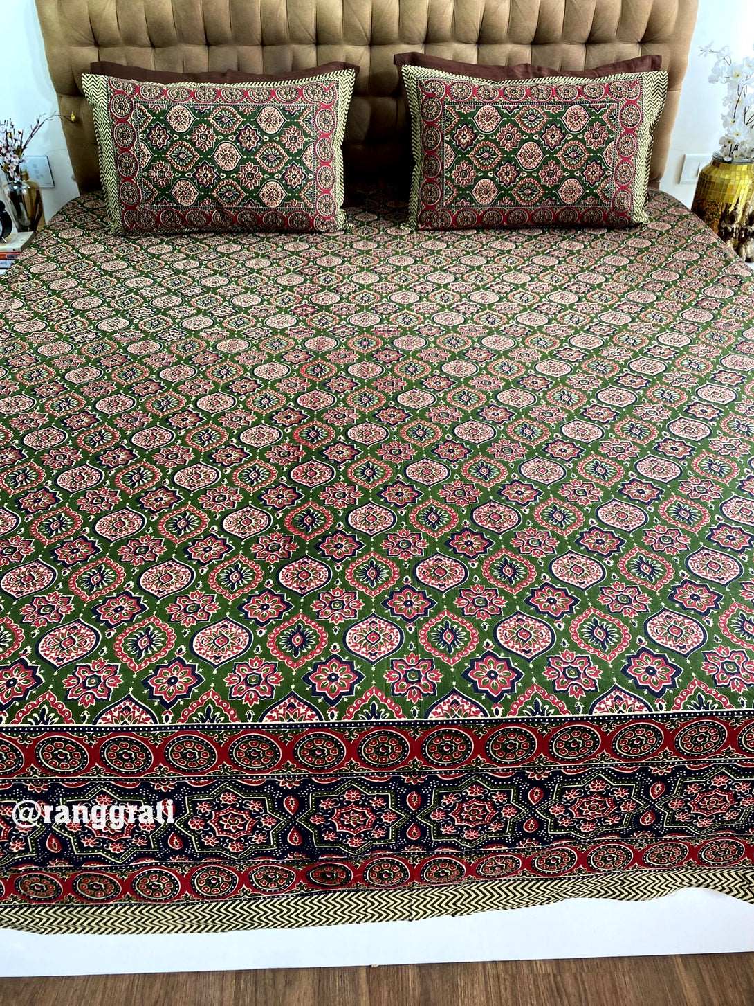 Dark Green Geometric King Size Jaipuri Cotton Bedsheet