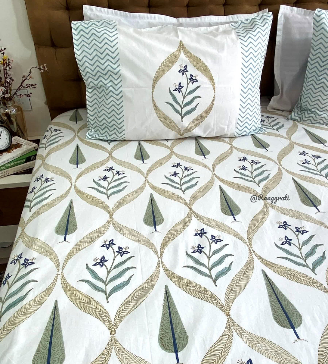 Green Jaal Pine Cotton Elastic Fitted Bedsheet King Size Hand Block - Bedsheet
