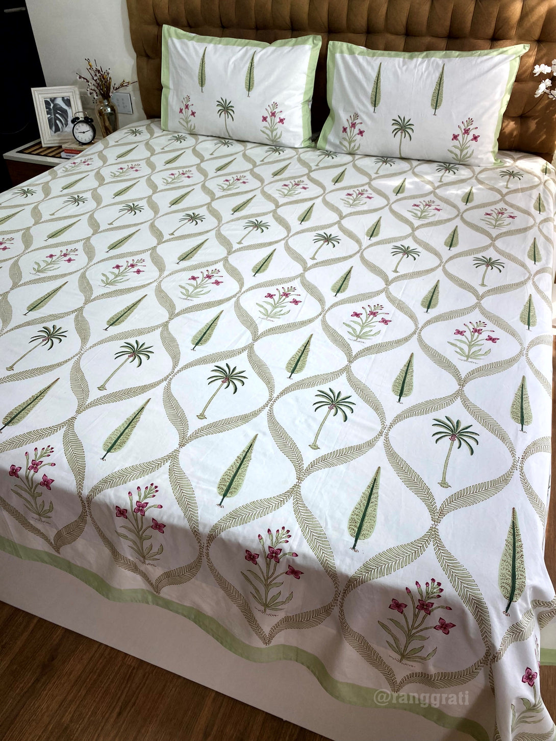 Hand Block Cotton Green Jaal Pine King Size Bedsheet