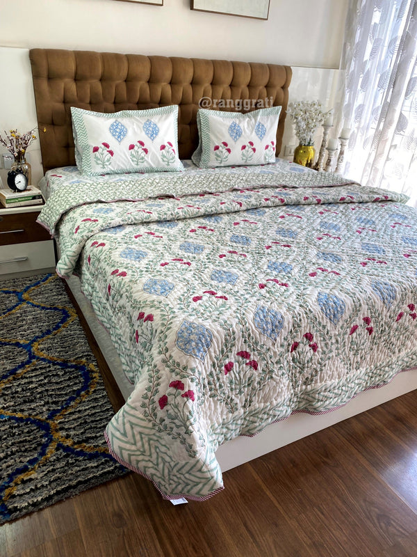 Green Jaal Pink Floral King Size Bedsheet With Matching Razai / Quilt In Cotton - Bedding Set