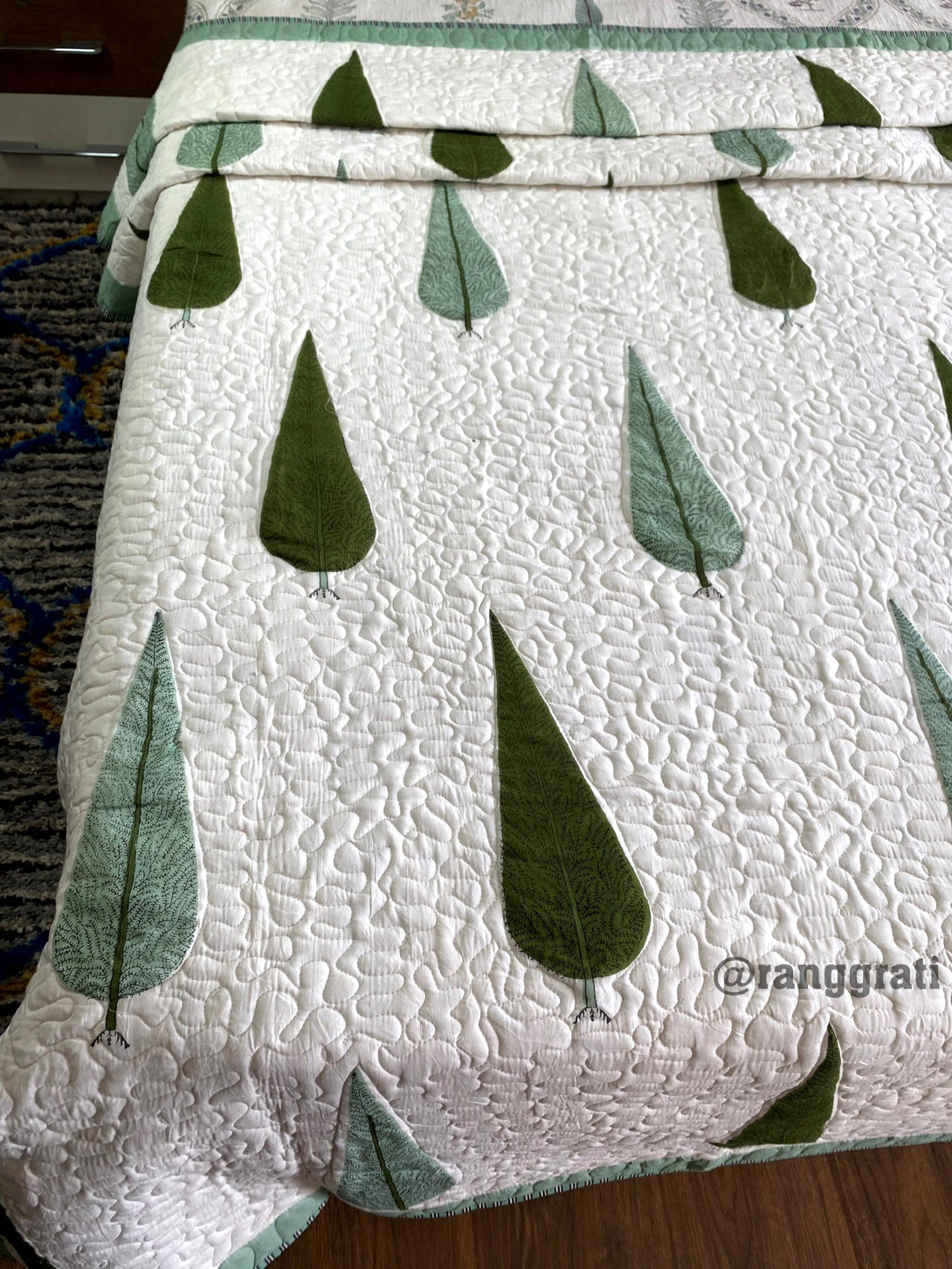 Green Pine Cotton Jaipuri Quilted Bed Cover For Single Bed - Bedcover