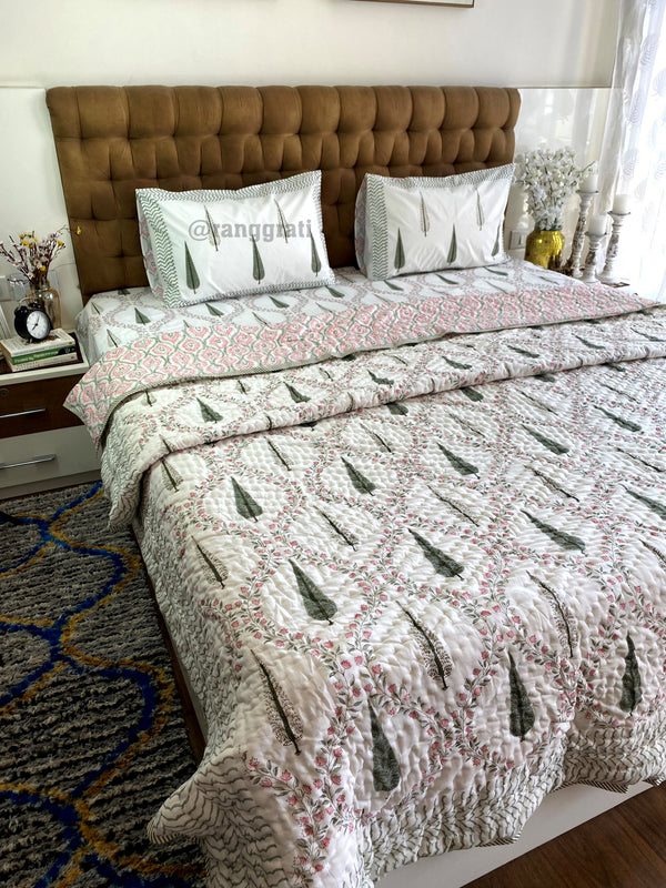 King Size Green Pine Jaal Bedsheet With Matching Pure Cotton Razai / Quilt
