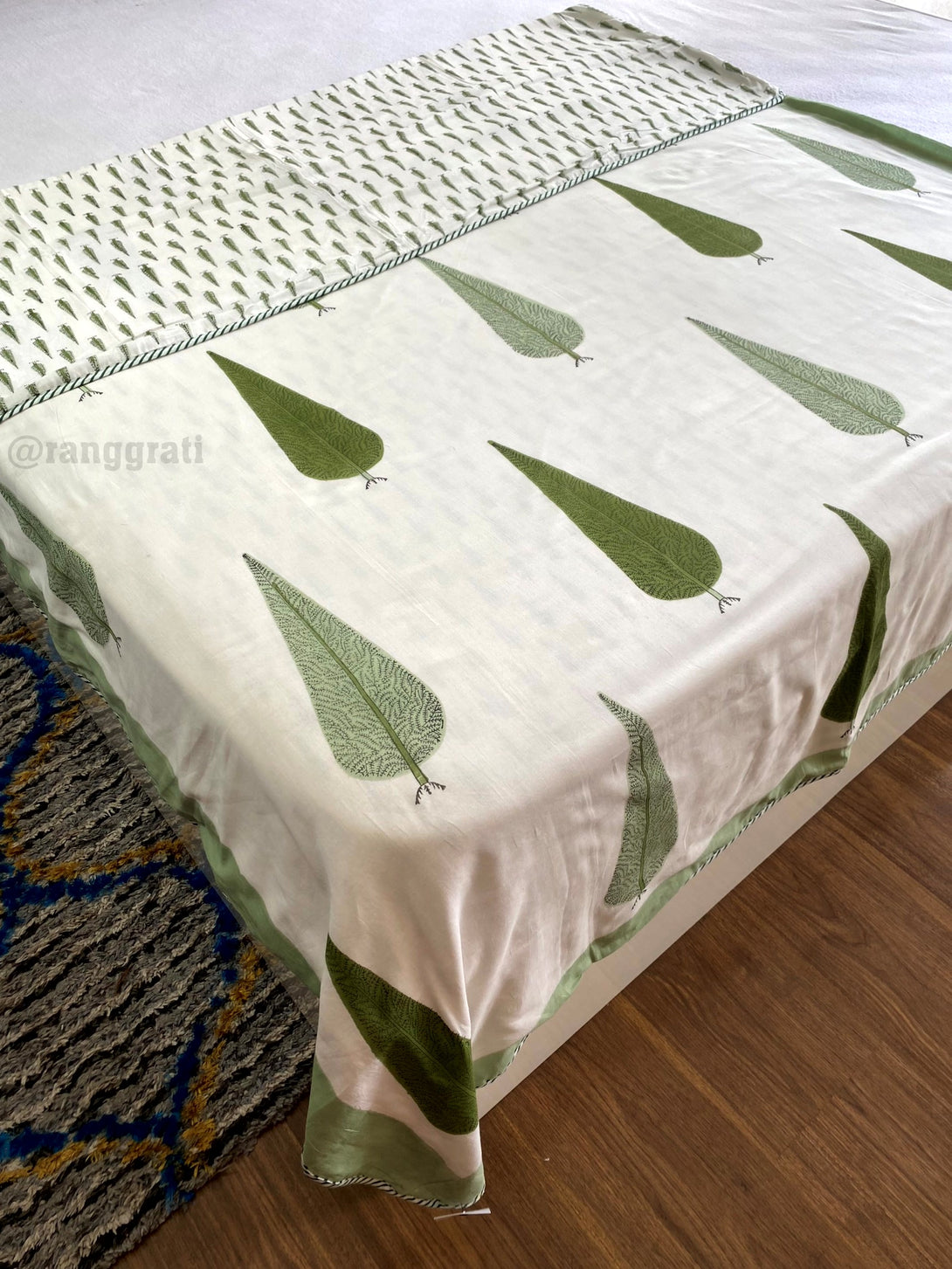 Reversible Green Pine Dohar For Single Bed In Mulmul Cotton