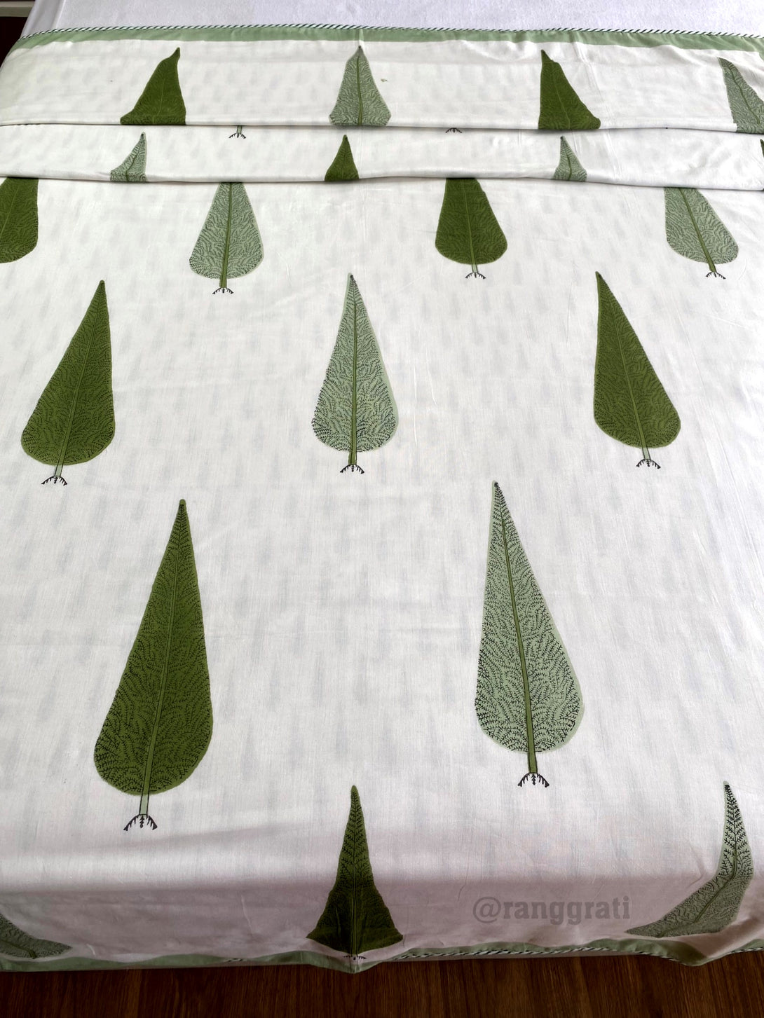 Pure Cotton Green Pine Dohar For Single Bed Reversible