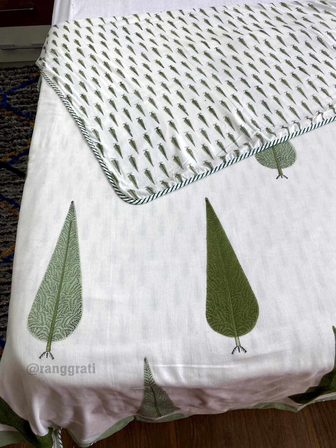 Green Pine Dohar For Single Bed Reversible In Mulmul Cotton