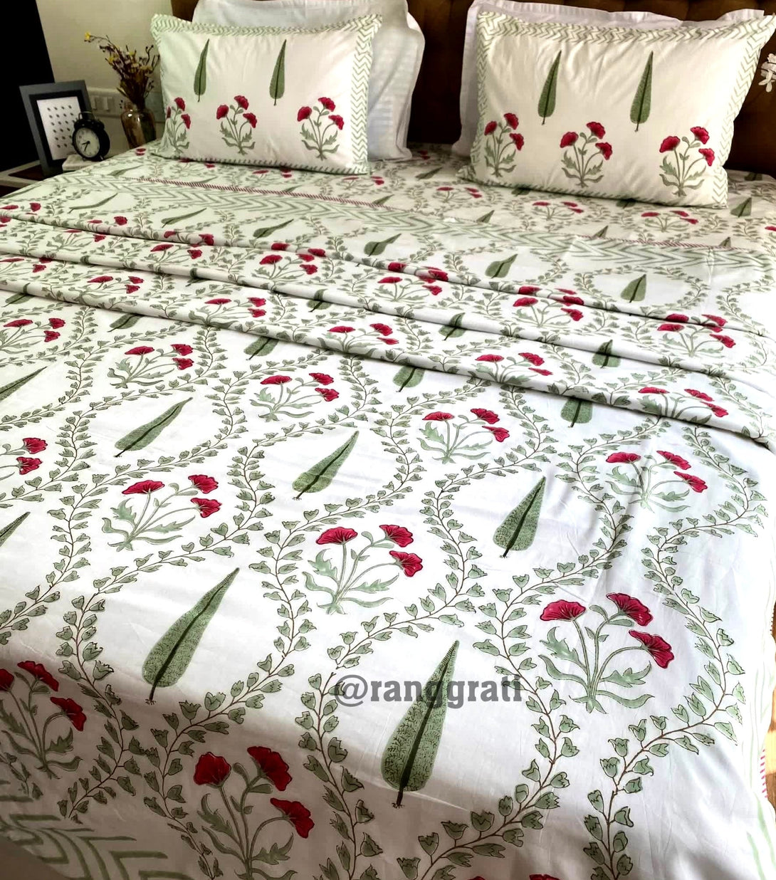 Green Pine Tree Bedsheet With Dohar Bedding Set King Size - Bedding Set