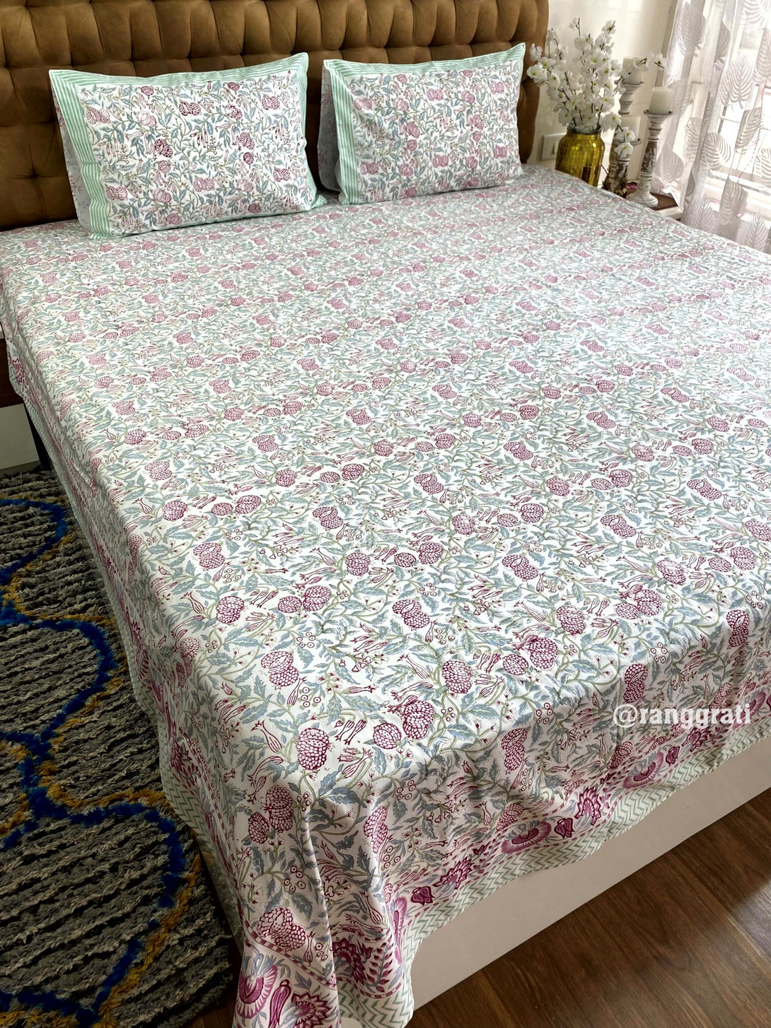 Super King Size Green Border Red Pomegranate 250 TC Bedsheet Cotton Hand Block