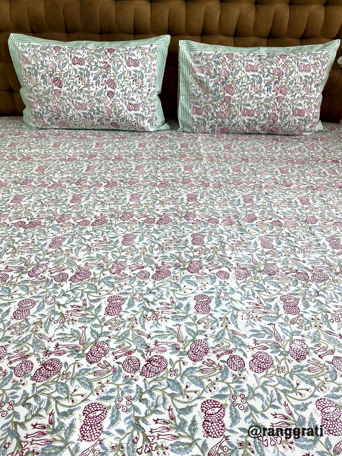 Green Border Red Pomegranate 250 TC Bedsheet Cotton Hand Block Super King Size