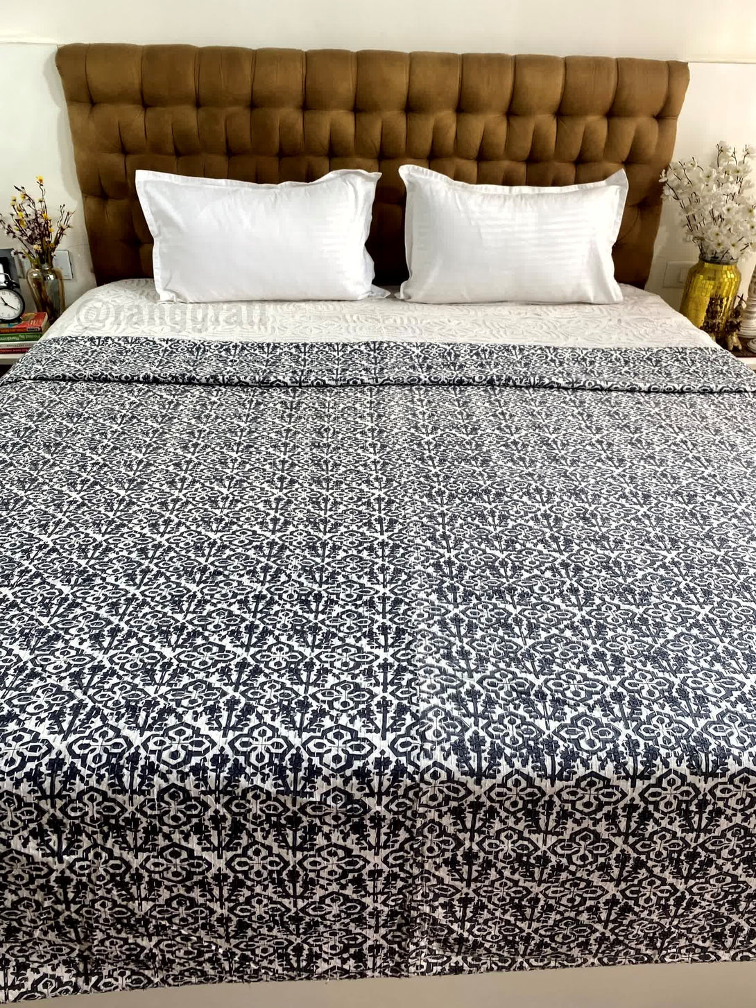 Grey Abstract Kantha Bedcover For Double Bed King Size - Bedcover