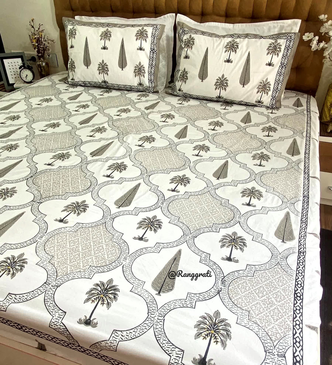 Grey Color Pure Cotton Elastic Fitted Bedsheet King Size - Bedsheet