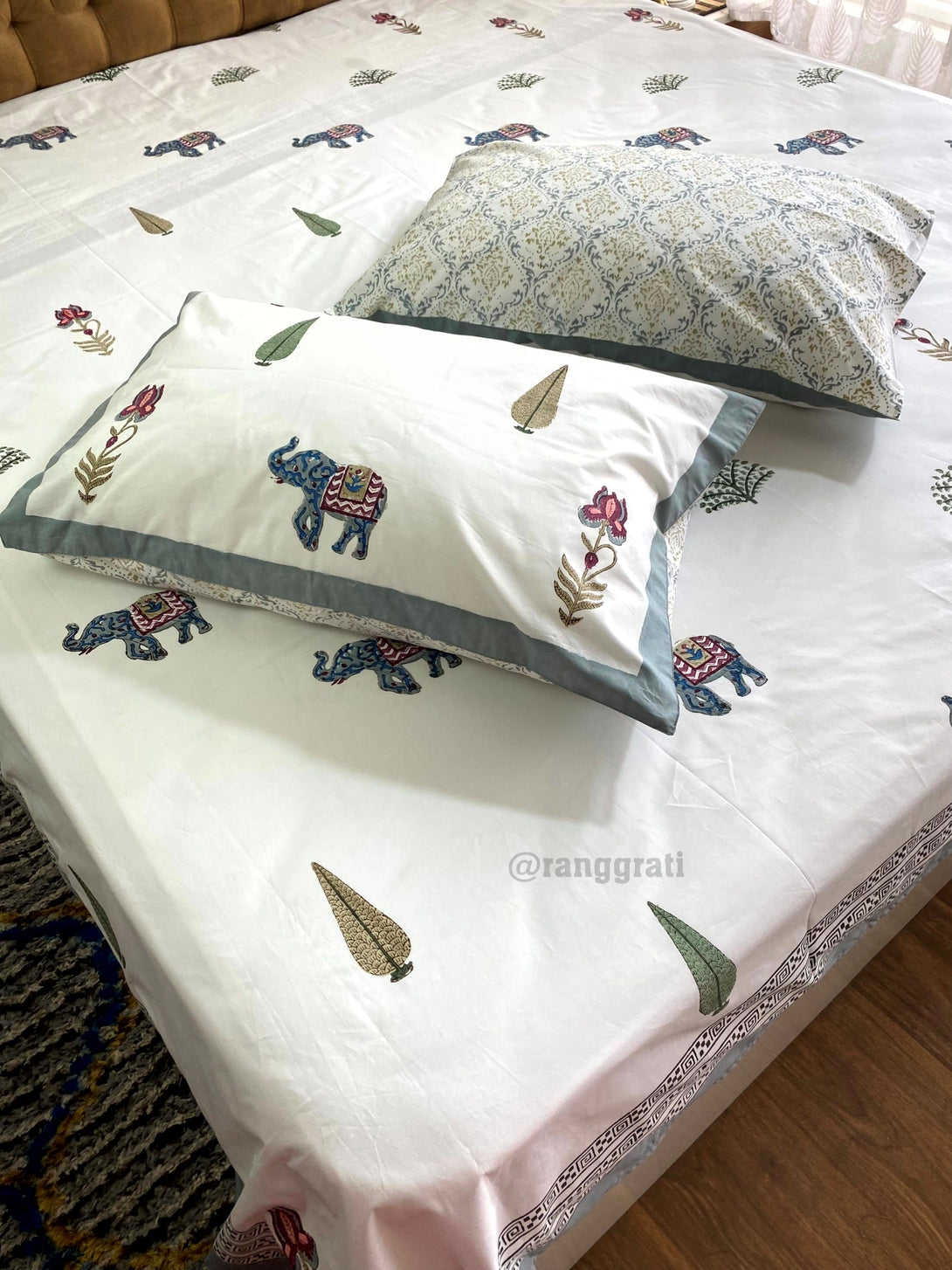 Grey Elephants Super King Size 250 TC Bedsheet Cotton Hand Block With Pillow Covers