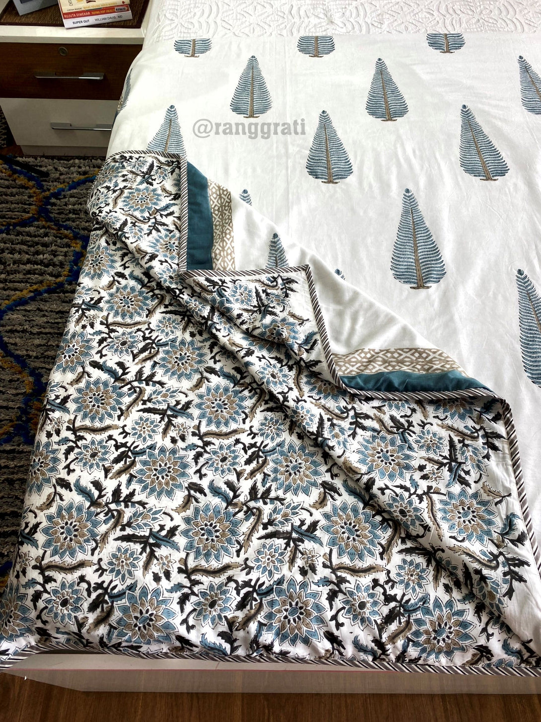 Grey Pine Dohar For Double Bed In Mulmul Cotton Reversible King Size - Dohar