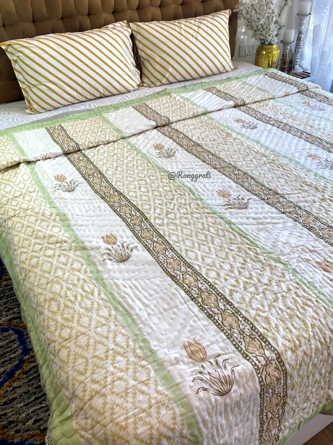 Light Green Floral Double Razai Cotton Reversible Hand Block - Razai