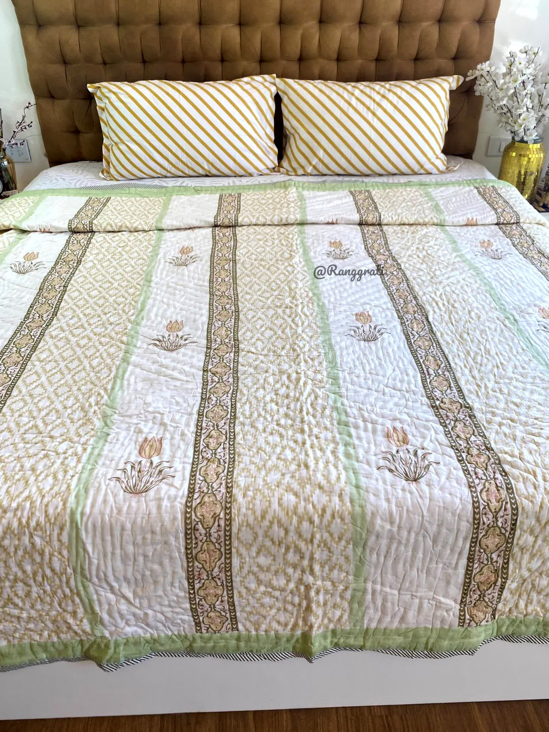 Light Green Floral Double Razai Cotton Reversible Hand Block - Razai