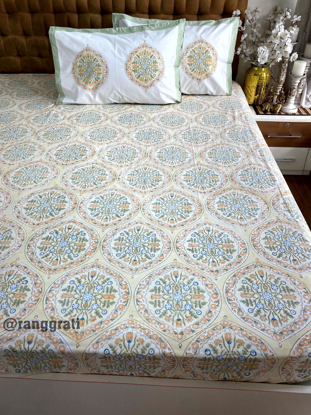 King Size Light Green Geometric Cotton Elastic Fitted Bedsheet Hand Block