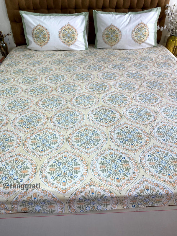 Light Green Geometric Cotton Elastic Fitted Bedsheet 