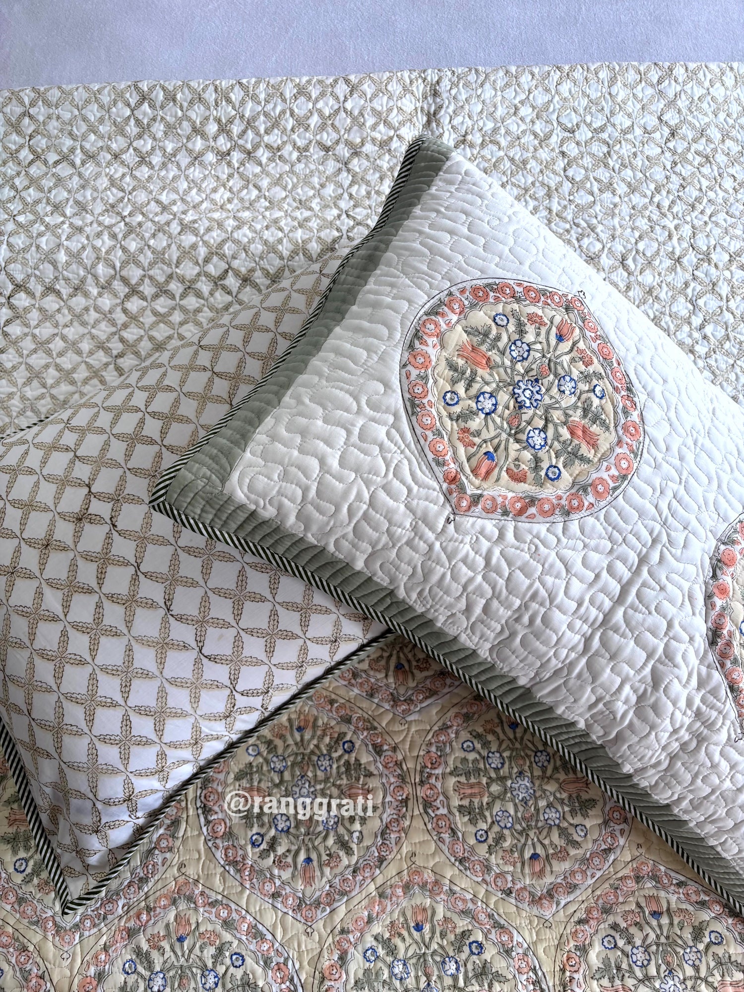 Light Green Geometric Mulmul Voile Quilted Bedcover 90 X 108 With Pillow Covers