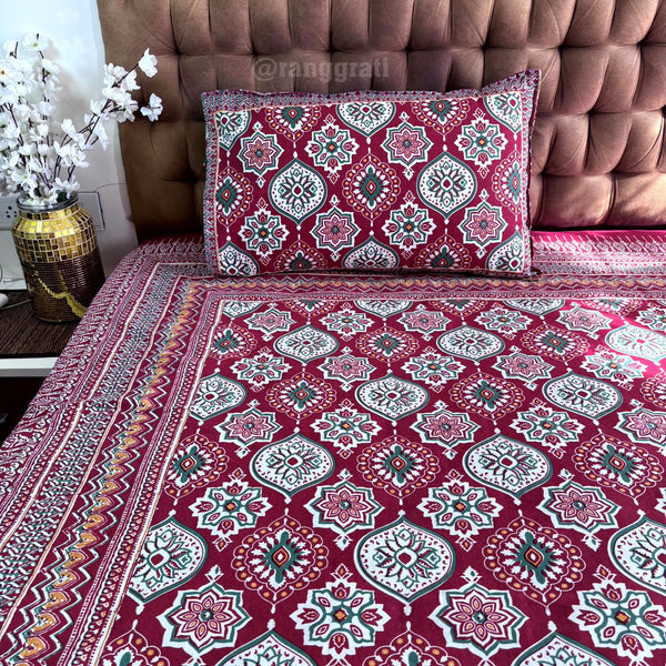 Maroon Geometric Jaipuri Cotton Bedsheet King Size - Bedsheet